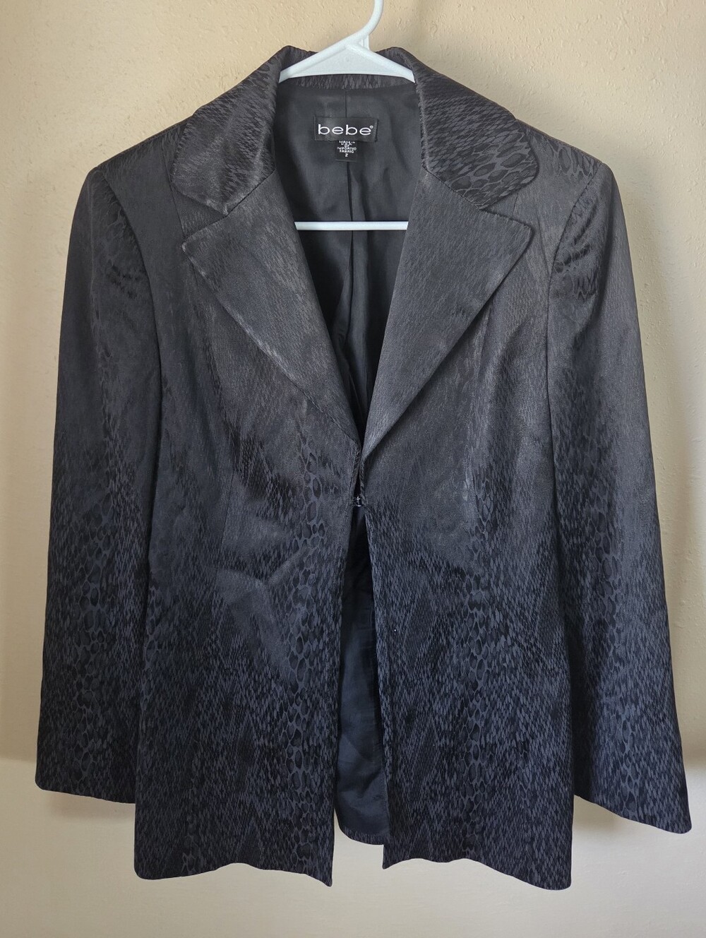 bebe Black Textured Single-Button Blazer Jacket